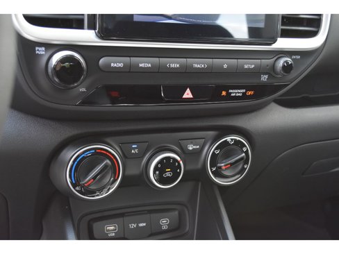 New 2025 Hyundai Venue SE image 24