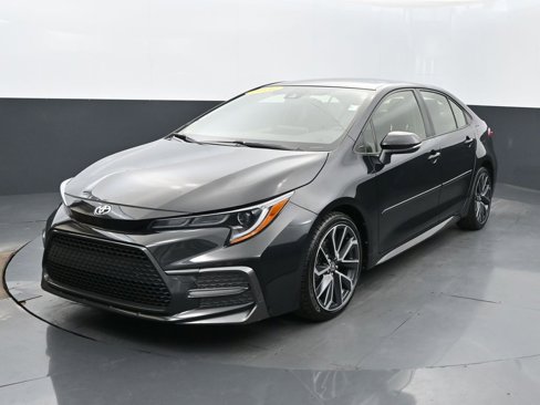 Used 2020 Toyota Corolla SE image 3