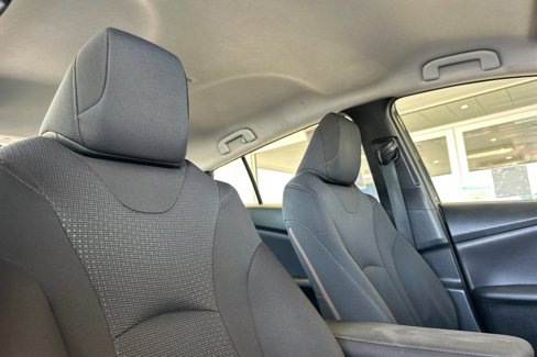 Used 2022 Toyota Prius L Eco image 14