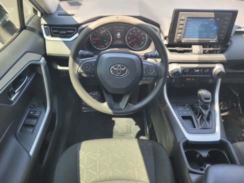 Used 2021 Toyota RAV4 XLE image 11
