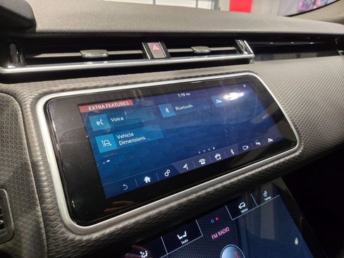 Used 2018 Land Rover Range Rover Velar R-Dynamic SE image 25