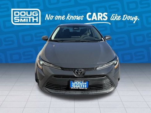 Used 2023 Toyota Corolla LE image 6