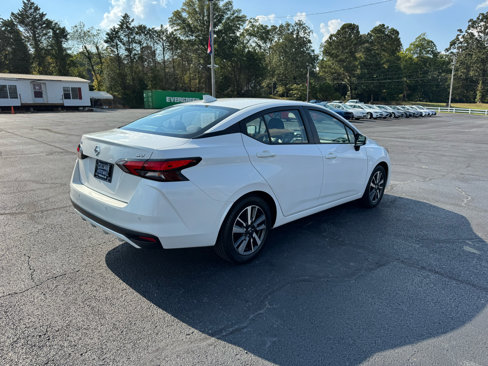 Used 2022 Nissan Versa SV image 6