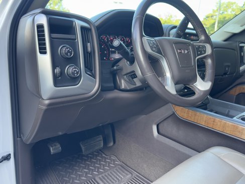 Used 2015 GMC Sierra 1500 SLT w/ Suspension Package, Off-Road image 9