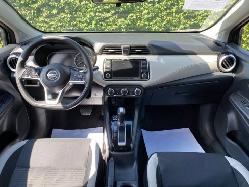 Used 2021 Nissan Versa SV image 7