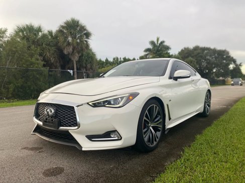 Used 2018 INFINITI Q60 3.0t Luxe image 1
