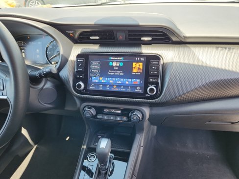 Used 2022 Nissan Kicks SV image 20