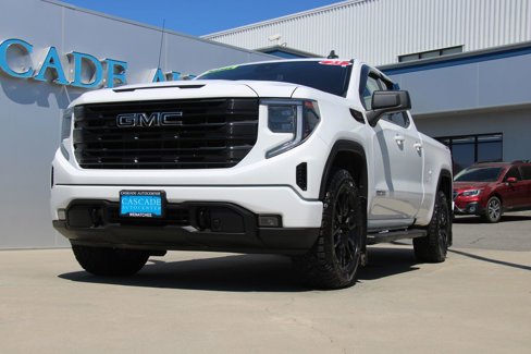 Certified 2023 GMC Sierra 1500 Elevation w/ LPO, Elevation Black Package image 2