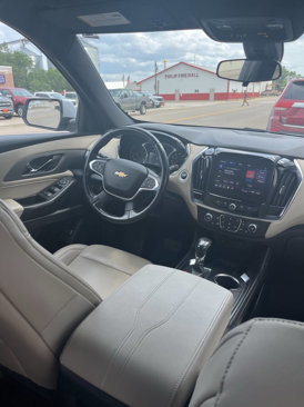 Used 2022 Chevrolet Traverse LT image 15
