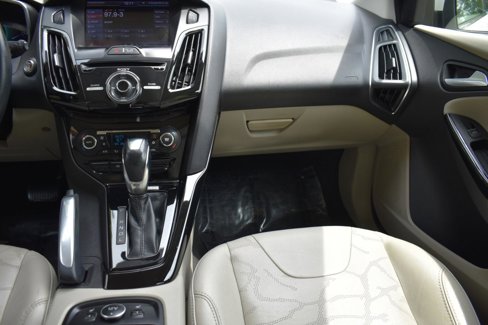 Used 2013 Ford Focus Electric Hatchback image 19