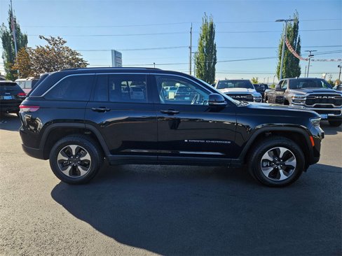 Used 2023 Jeep Grand Cherokee 4WD 4xe image 7
