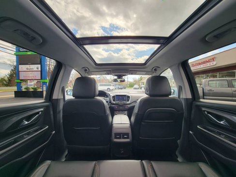 Used 2020 GMC Terrain SLT w/ Preferred Package image 18