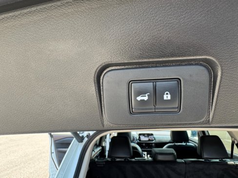Used 2023 Nissan Rogue SL w/ SL Premium Package image 15