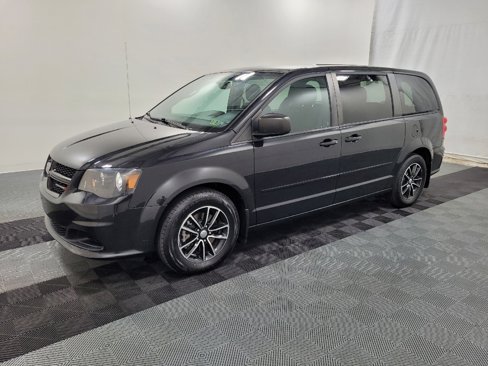 Used 2015 Dodge Grand Caravan SE w/ Quick Order Package 29E SE image 2