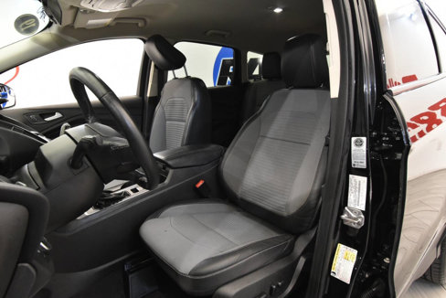 Used 2019 Ford Escape SE image 11