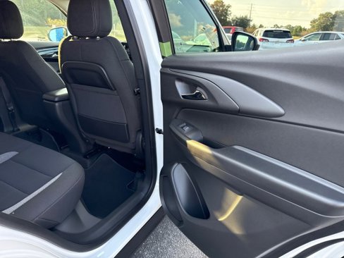 New 2026 Chevrolet TrailBlazer LT image 16
