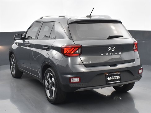 Certified 2024 Hyundai Venue SEL image 5