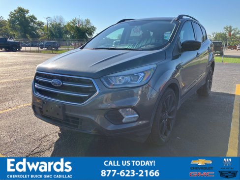 Used 2018 Ford Escape SE w/ SE Sport Appearance Package image 2