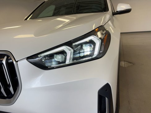Used 2025 BMW X1 xDrive28i image 10