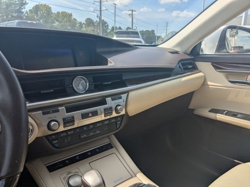 Used 2017 Lexus ES 350 image 19