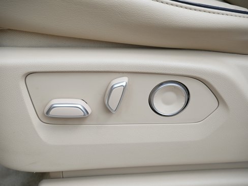 Used 2021 Cadillac Escalade Premium Luxury w/ Driver Assist Tech Package image 7