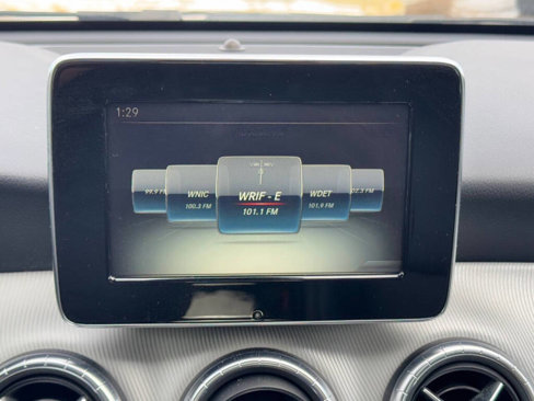 Used 2015 Mercedes-Benz CLA 250 4MATIC image 9