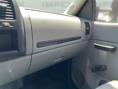 Used 2013 Chevrolet Silverado 3500 W/T image 25