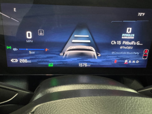 Used 2025 Chevrolet Equinox EV RS image 12