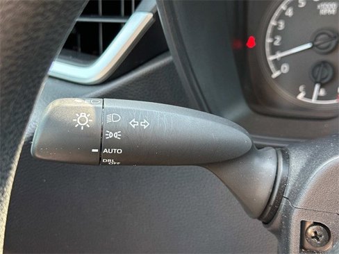 Used 2022 Toyota Corolla LE image 26