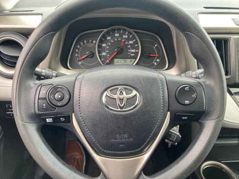 Used 2015 Toyota RAV4 XLE image 16