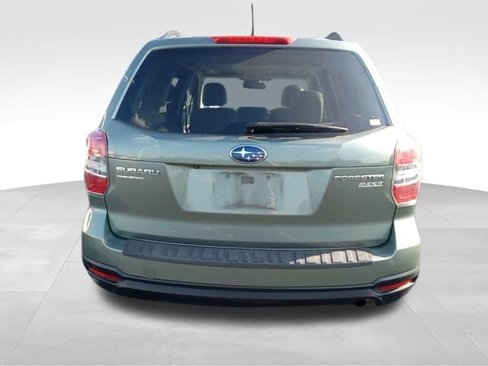 Used 2015 Subaru Forester 2.5i Premium w/ All-Weather Package image 9