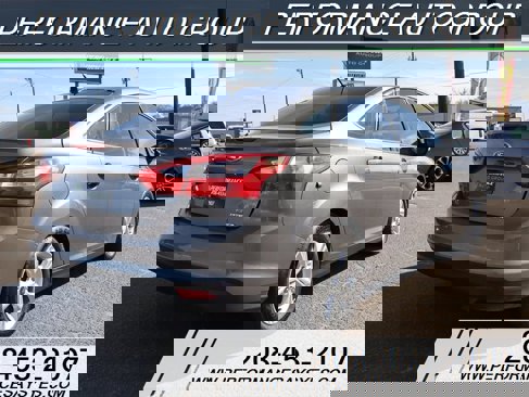 Used 2014 Ford Focus SE image 3