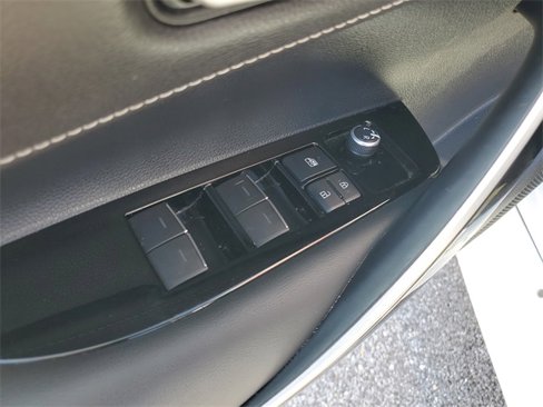 Used 2021 Toyota Corolla XSE image 27