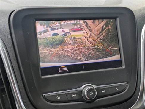 Used 2021 Chevrolet Equinox LT image 23