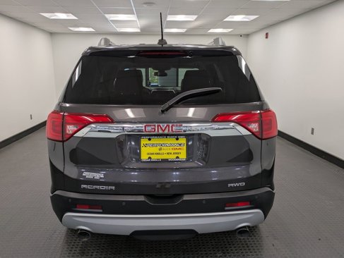 Used 2017 GMC Acadia SLT image 5