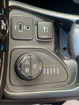 Used 2021 Jeep Compass Trailhawk image 33