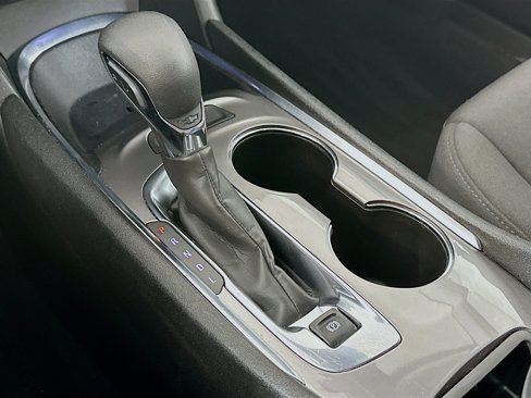 Used 2023 Chevrolet Malibu LT image 16