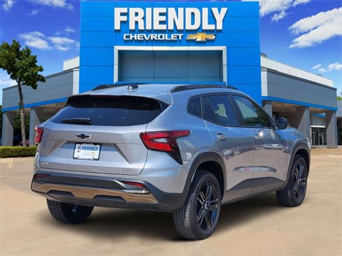 Used 2025 Chevrolet Trax ACTIV w/ Driver Confidence Package image 7