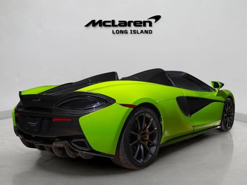 Used 2018 McLaren 570S Spider image 4