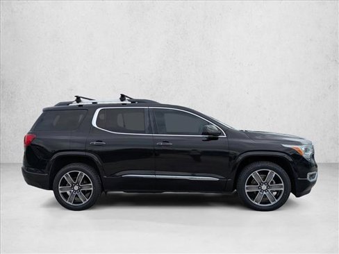 Used 2017 GMC Acadia Denali w/ Technology Package image 4