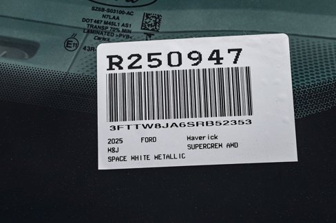 New 2025 Ford Maverick XLT image 27