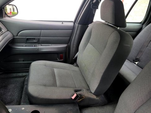 Used 2007 Ford Crown Victoria Police Interceptor image 22