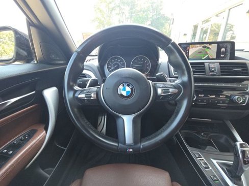Used 2016 BMW M235i Convertible image 19