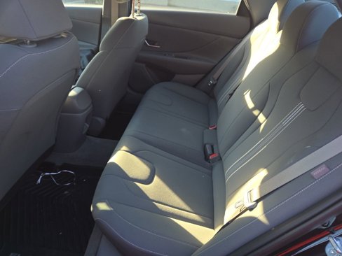 Certified 2024 Hyundai Elantra SEL image 8