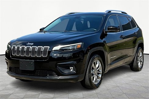 Used 2020 Jeep Cherokee Latitude Plus image 3