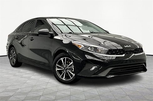 Used 2024 Kia Forte LXS image 12