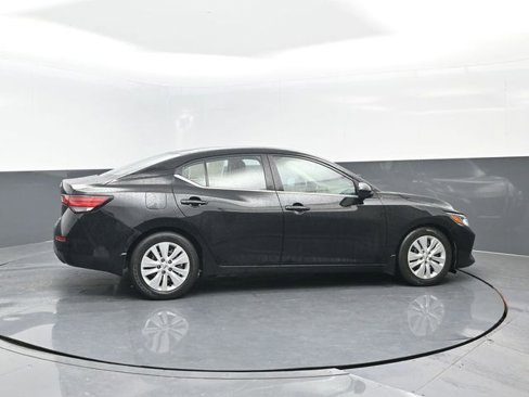 Used 2020 Nissan Sentra S image 3