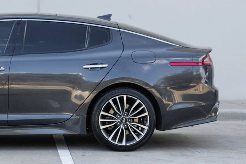 Used 2019 Kia Stinger Premium image 9