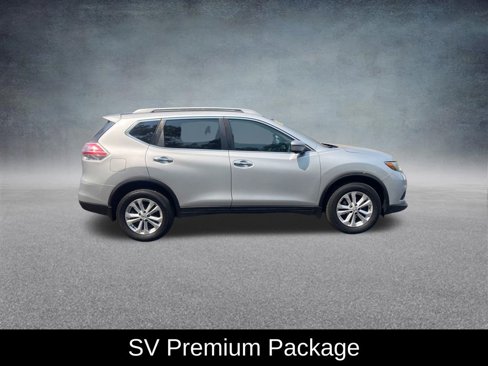 Used 2016 Nissan Rogue SV w/ SV Premium Package image 8