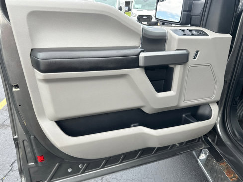 Used 2018 Ford F150 XLT w/ Equipment Group 302A Luxury image 28